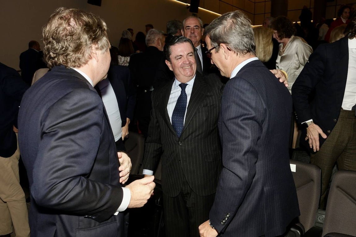 Fotos: Personalidades y amigos de Borja Prado se encuentran con el empresario y ganadero en Cádiz