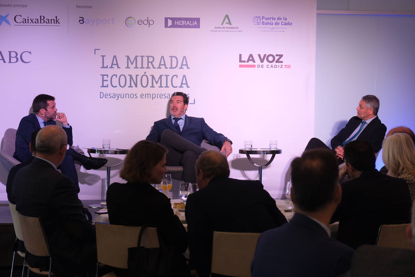 Fotos: Así ha sido el debate sobre actualidad y periodismo en La Mirada Económica con Julián Quirós, Alberto García Reyes e Ignacio Moreno