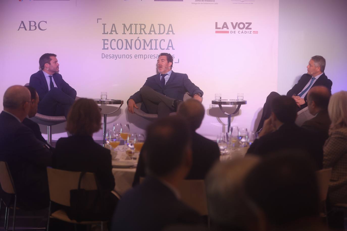 Fotos: Así ha sido el debate sobre actualidad y periodismo en La Mirada Económica con Julián Quirós, Alberto García Reyes e Ignacio Moreno
