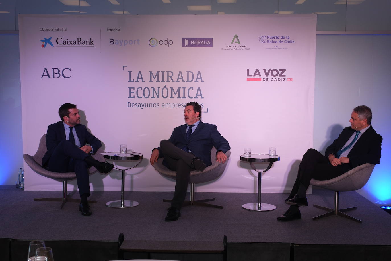 Fotos: Así ha sido el debate sobre actualidad y periodismo en La Mirada Económica con Julián Quirós, Alberto García Reyes e Ignacio Moreno