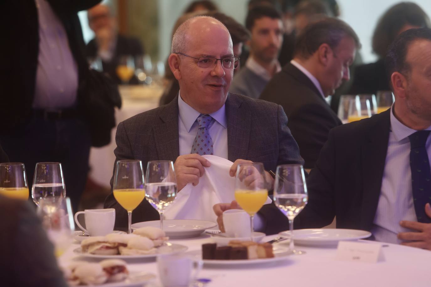 Fotos: Así ha sido el debate sobre actualidad y periodismo en La Mirada Económica con Julián Quirós, Alberto García Reyes e Ignacio Moreno