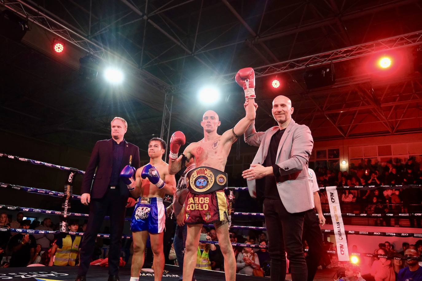Fotos: Carlos Coello se convierte en tetracampeón mundial al vencer al tailandés Jatuphon Raksapa