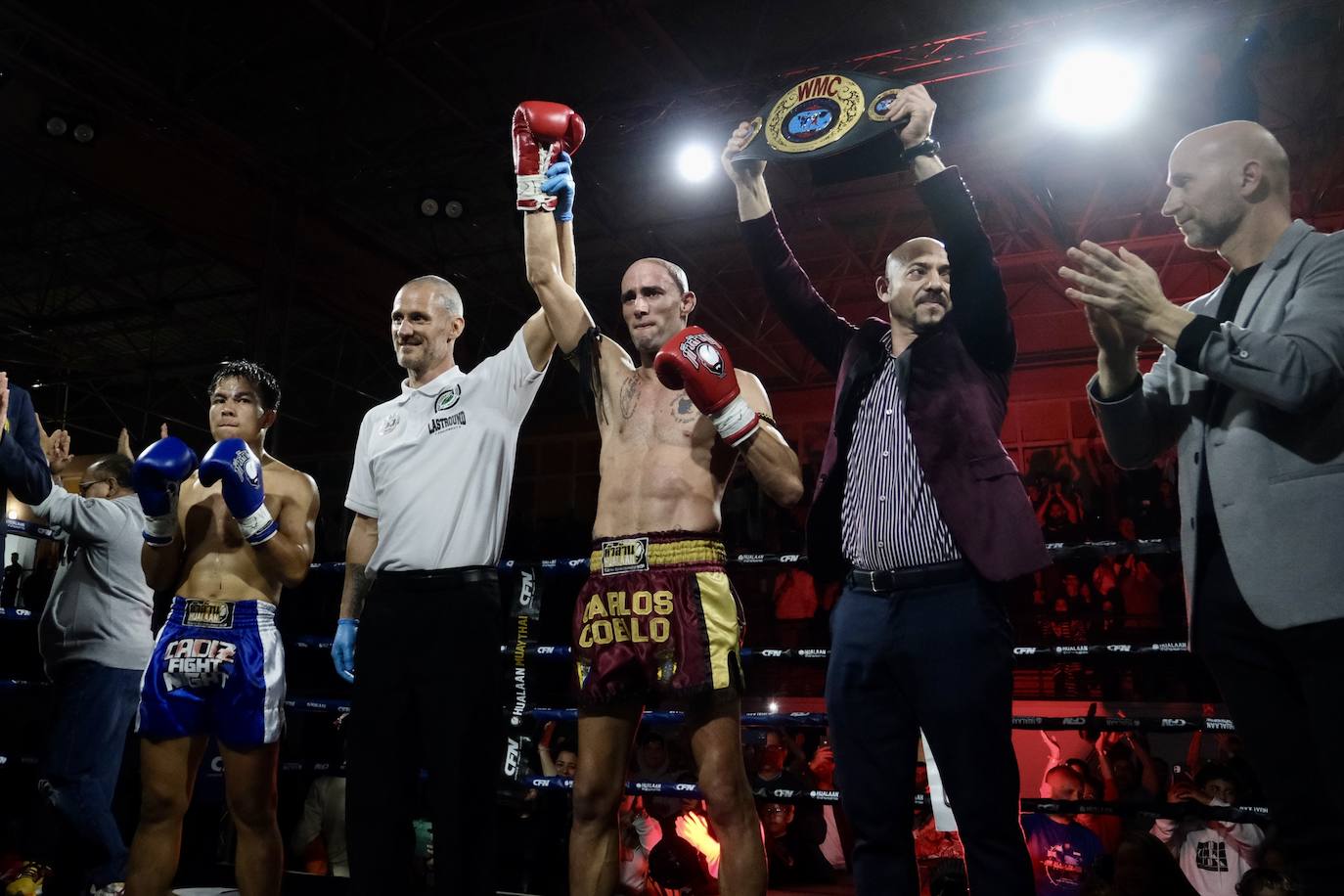 Fotos: Carlos Coello se convierte en tetracampeón mundial al vencer al tailandés Jatuphon Raksapa