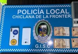 Detenido un hombre con cocaína preparada para su venta junto a un Instituto en Chiclana