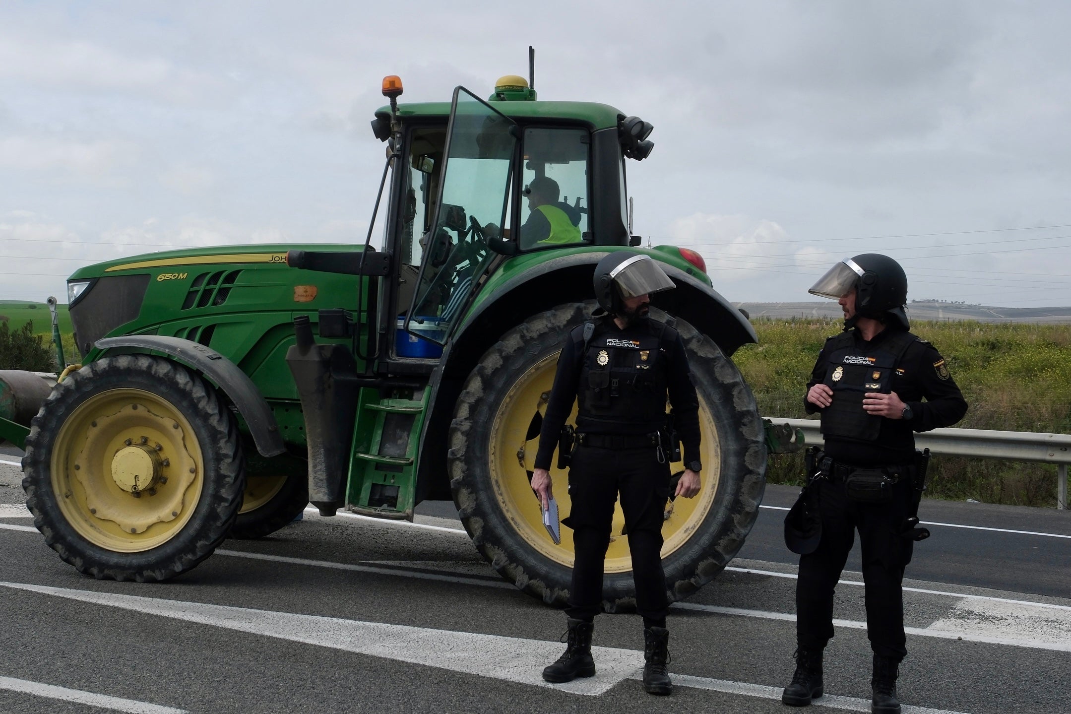 Fotos: Así ha sido la segunda jornada de movilizaciones de agricultores y ganaderos en Jerez