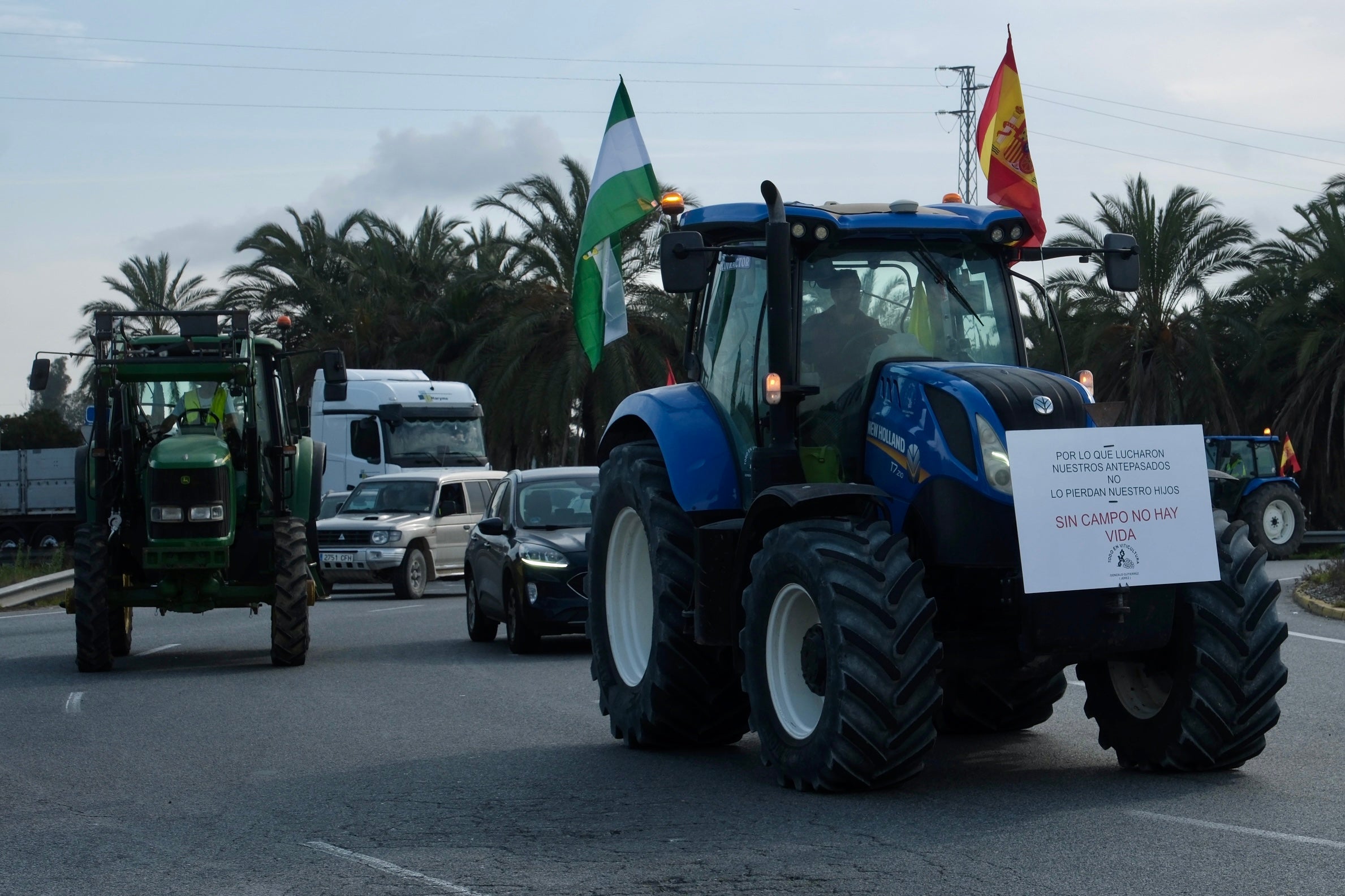 Fotos: Así ha sido la segunda jornada de movilizaciones de agricultores y ganaderos en Jerez