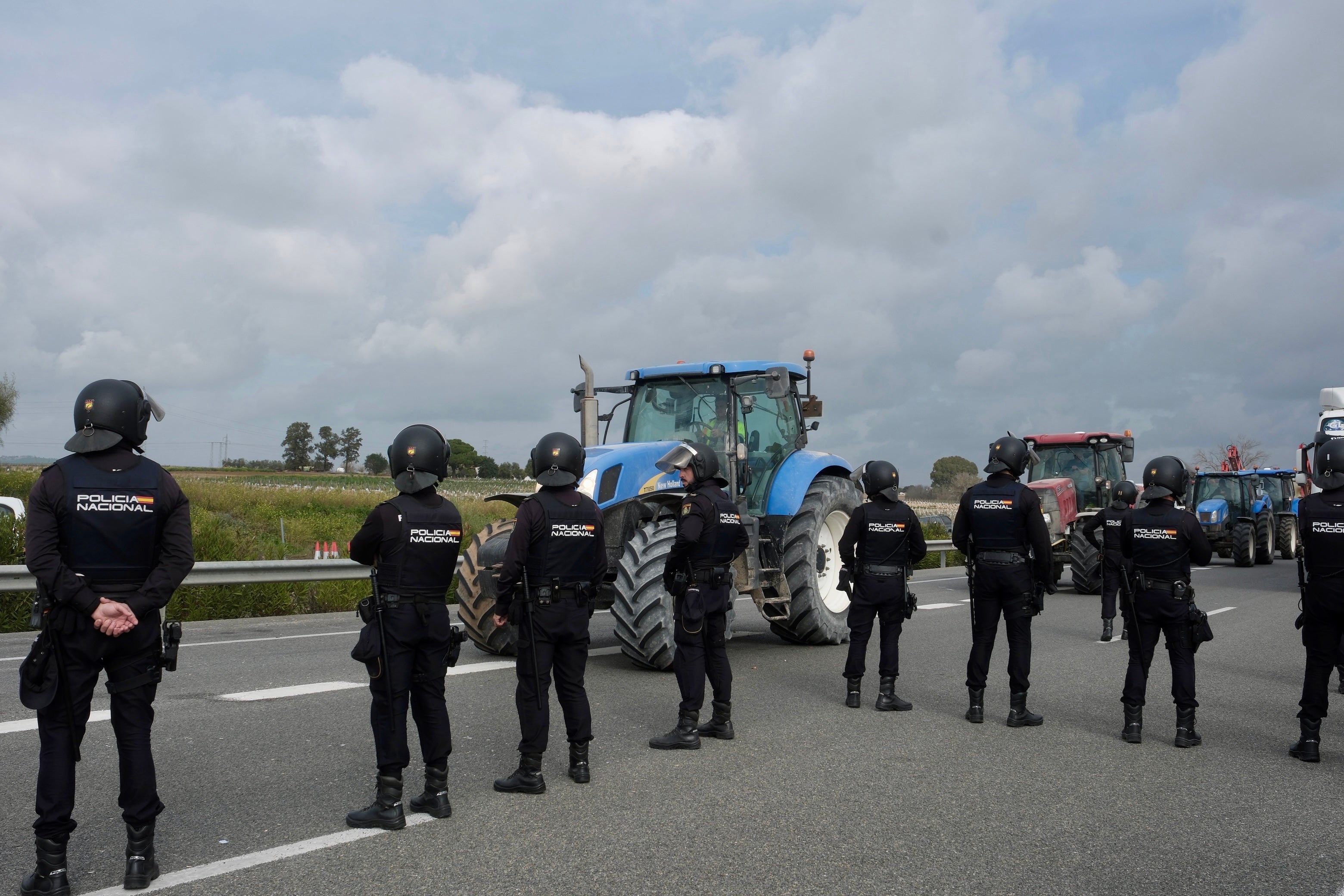 Fotos: Así ha sido la segunda jornada de movilizaciones de agricultores y ganaderos en Jerez