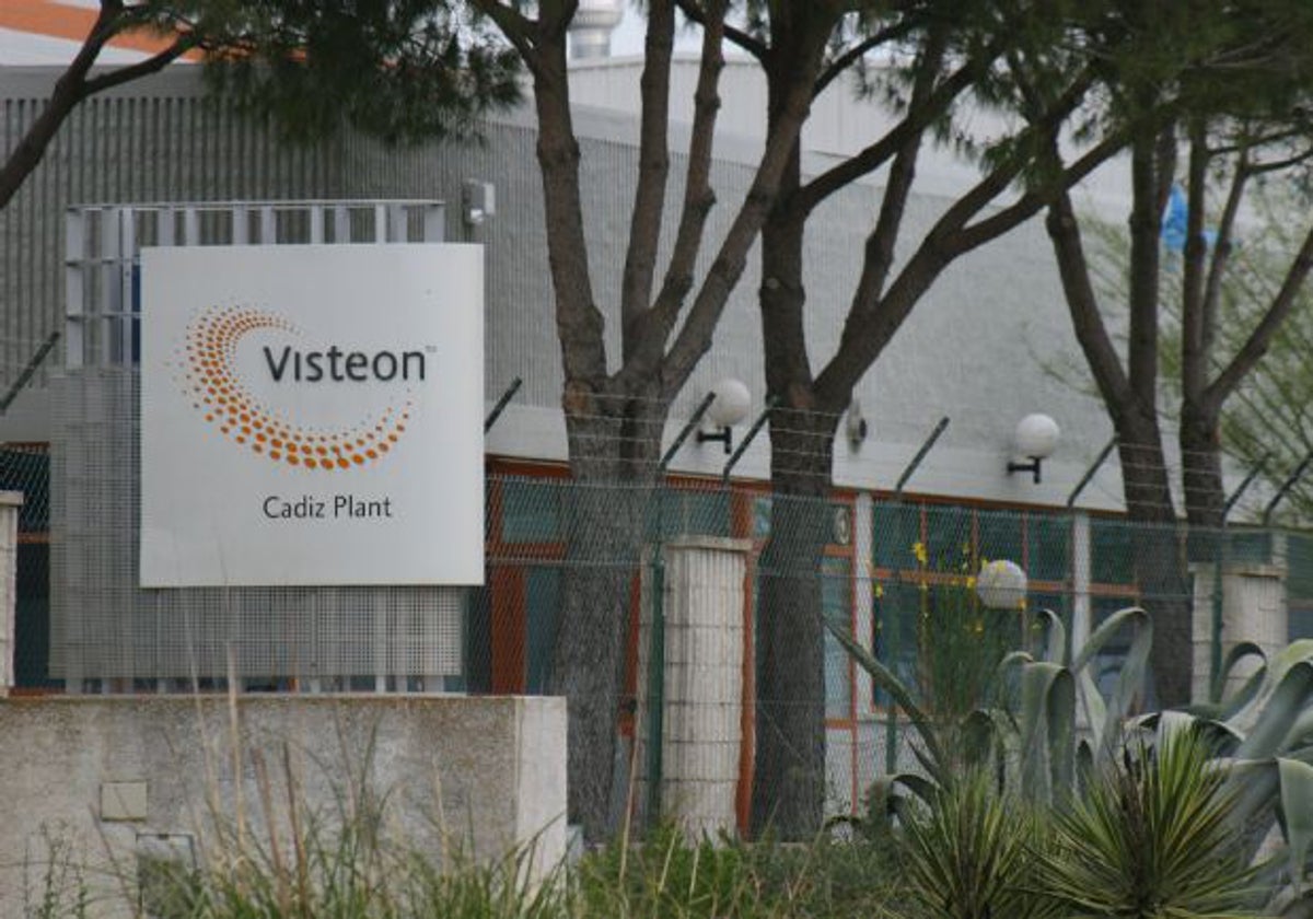 Instalaciones en desuso de la planta de Visteon en el polígono Tecnobahía