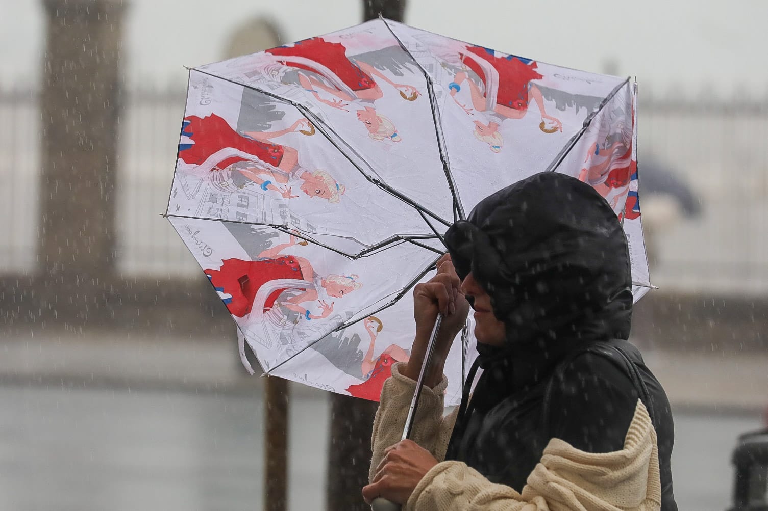 Fotos: La borrasca Karlotta azota con fuerza a Cádiz