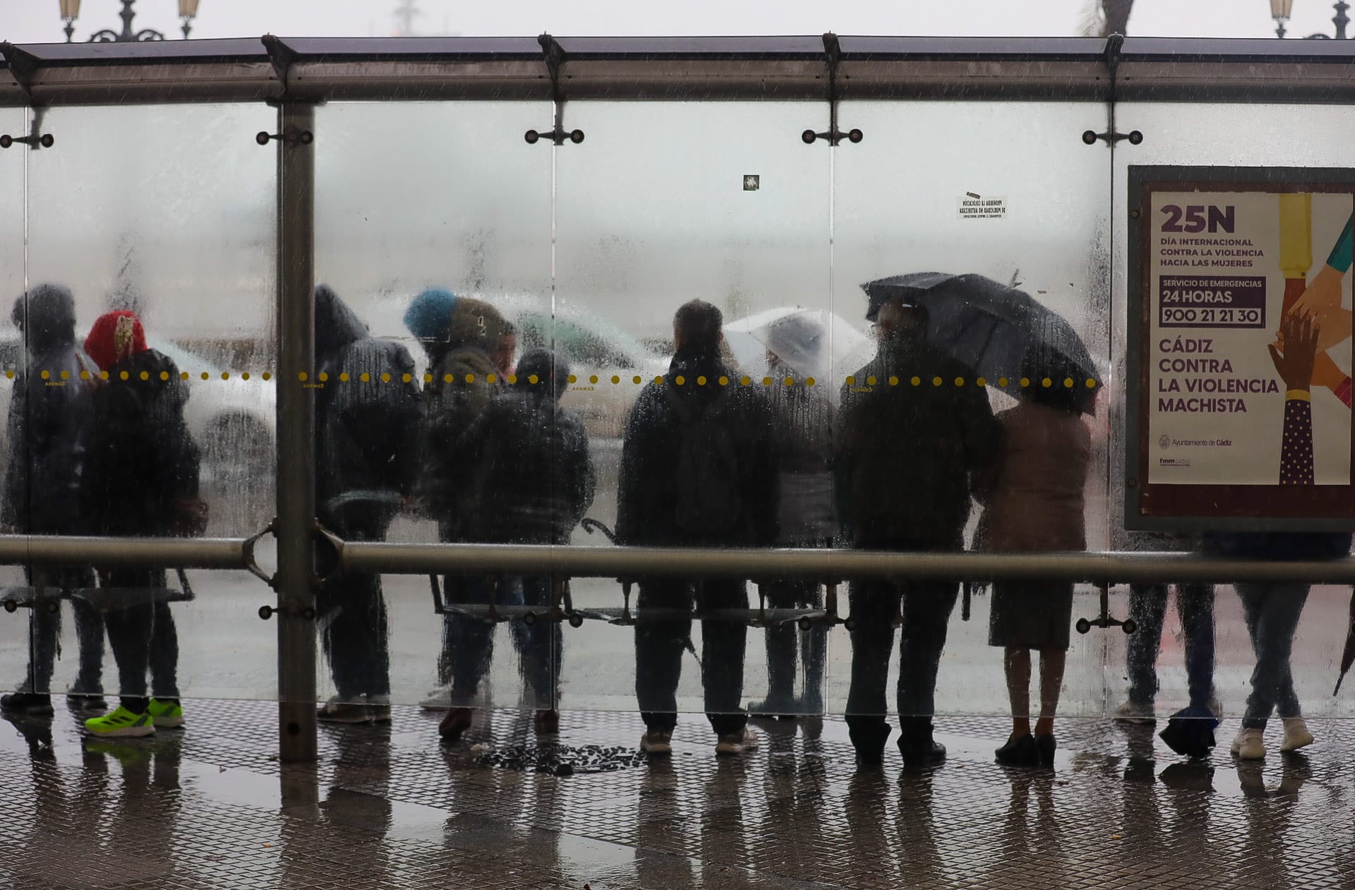 Fotos: La borrasca Karlotta azota con fuerza a Cádiz