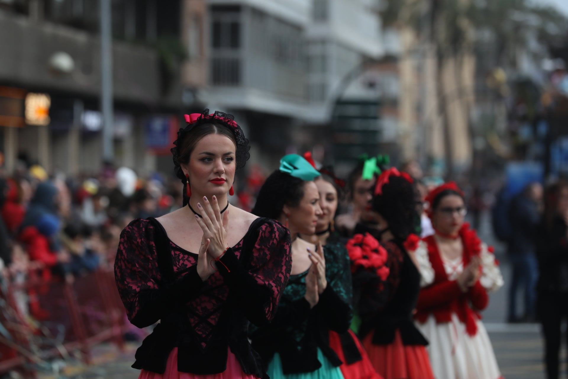 Fotos: Las mejores imágenes de la Cabalgata Magna del Carnaval de Cádiz