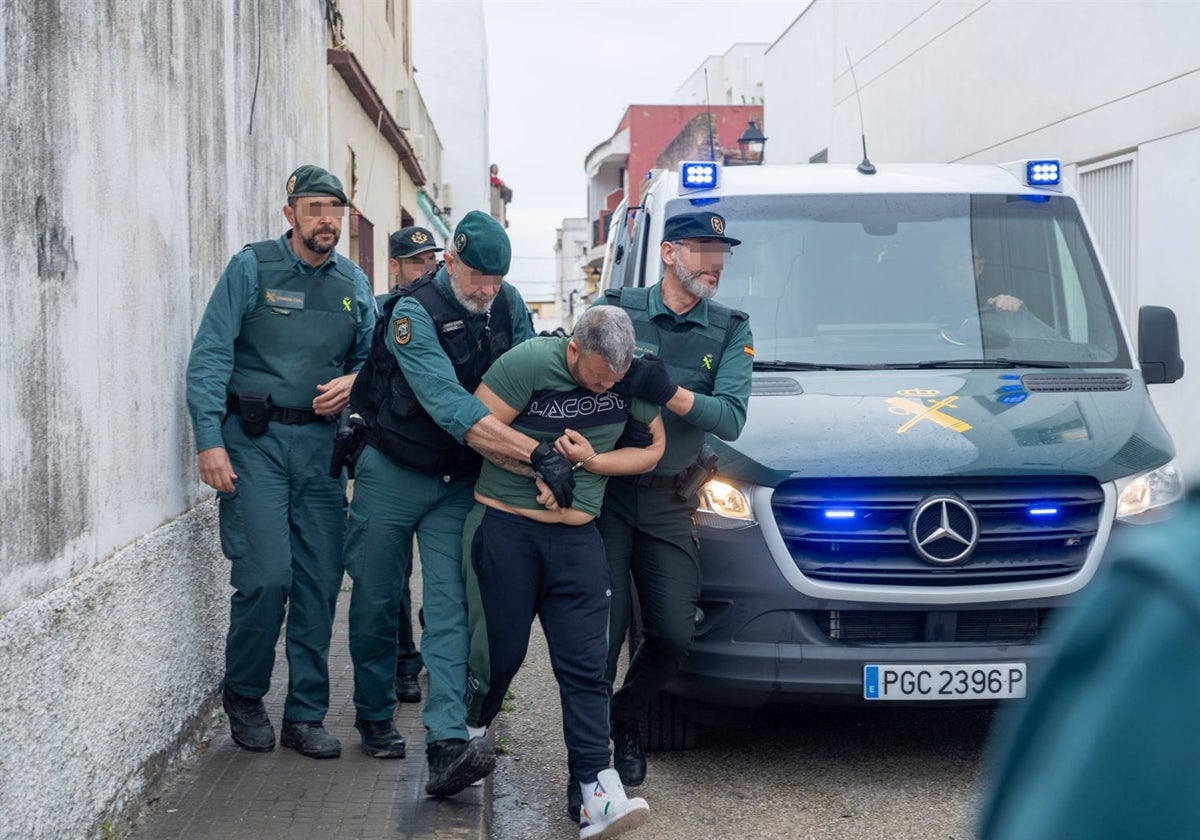 Uno de los ocho detenidos por la muerte de dos agentes de la Guardia Civil.