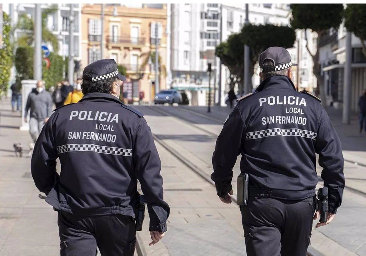 El Ayuntamiento de San Fernando aprueba las bases de empleo para las 19 plazas de la Policía Local.