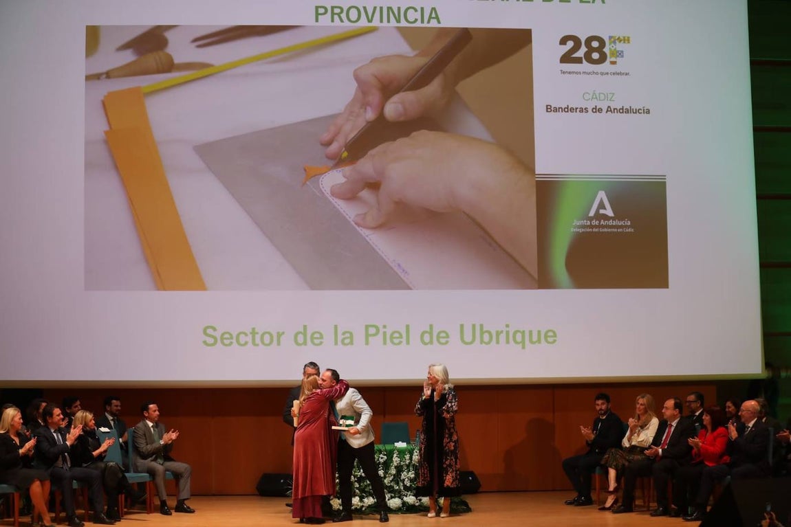 Fotos: Así ha sido la entrega de las Banderas de Andalucía 2024 en Cádiz