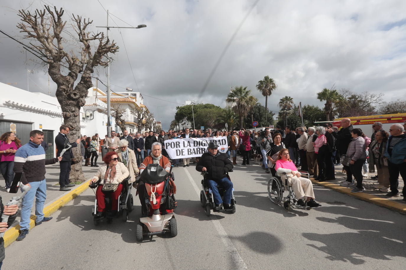 Fotos: Barbate se echa a la calle