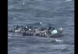 Vídeo: Las narcolanchas persisten, seis en el Estrecho a la espera de entrar