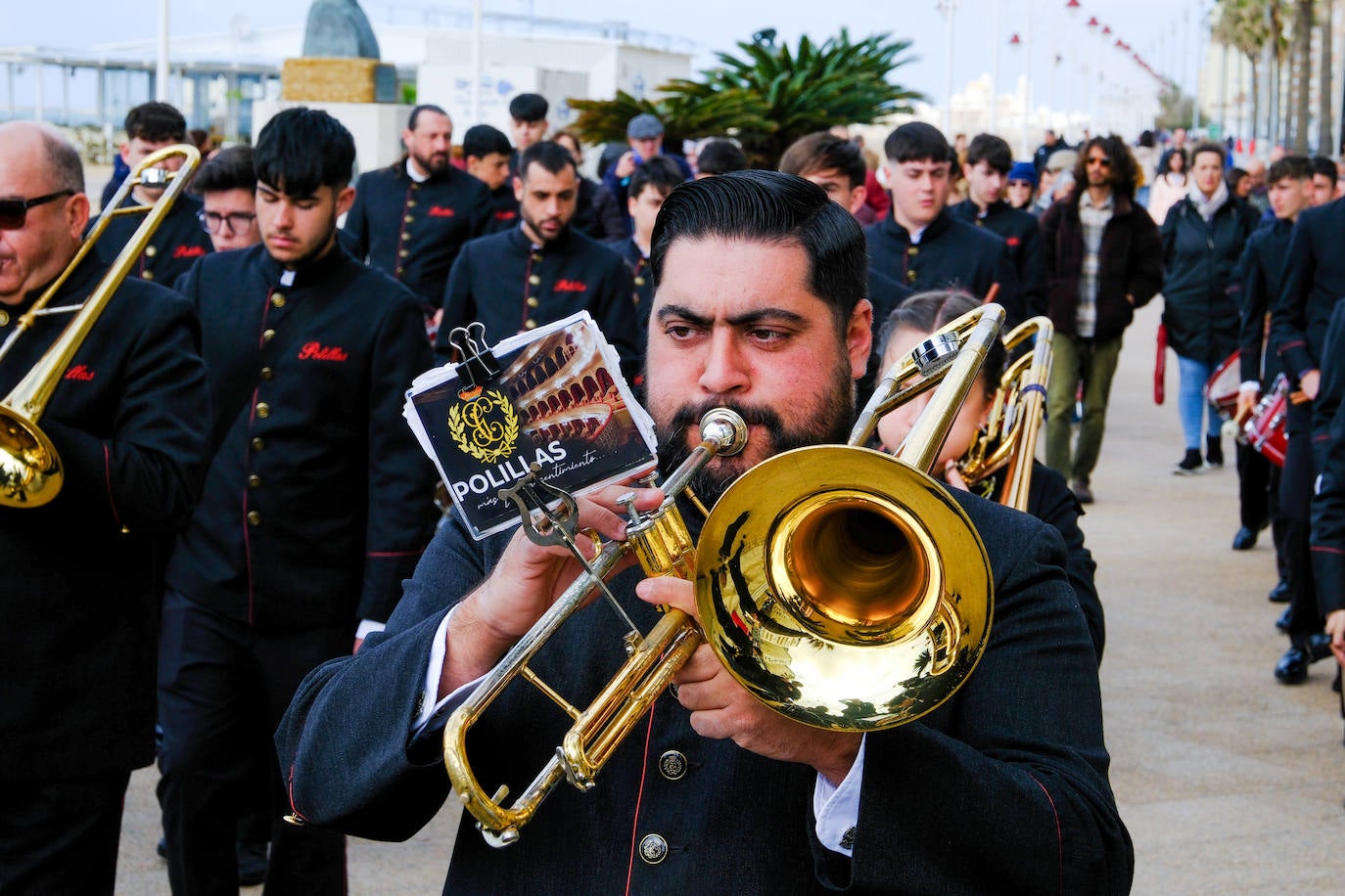 Fotos: Concierto «Tramos de cuaresma» del Bando de la Agrupación Musical Polillas Cádiz