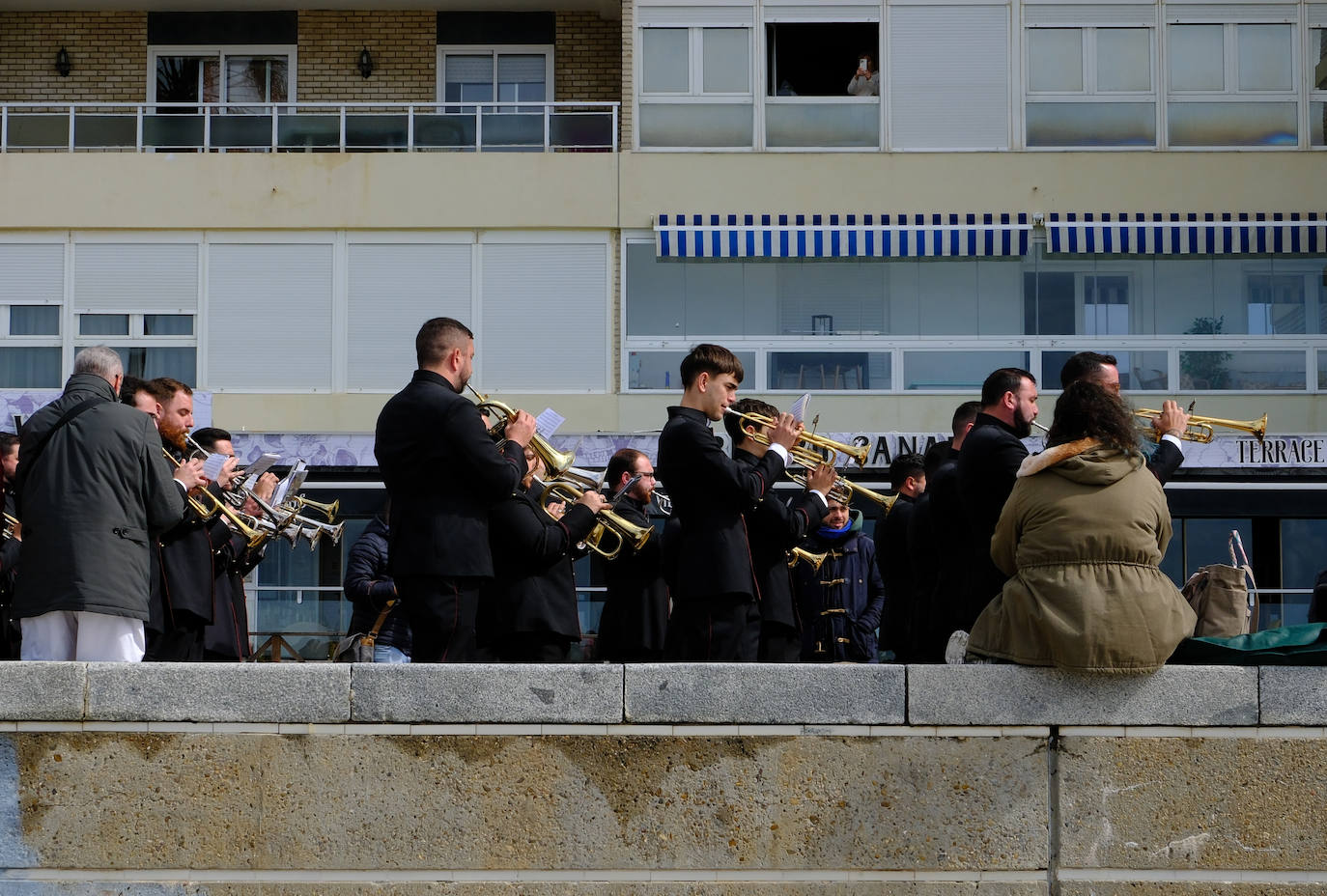 Fotos: Concierto «Tramos de cuaresma» del Bando de la Agrupación Musical Polillas Cádiz