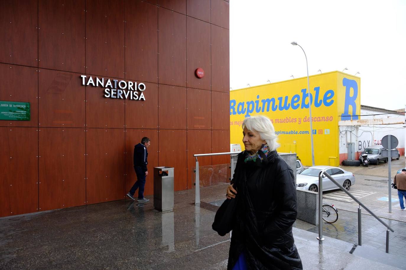 Fotos: La sociedad gaditana da su último adiós al socialista Carlos Díaz