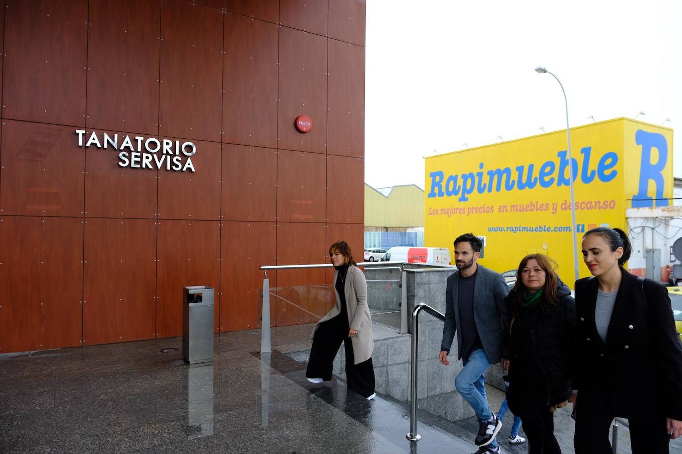 Fotos: La sociedad gaditana da su último adiós al socialista Carlos Díaz