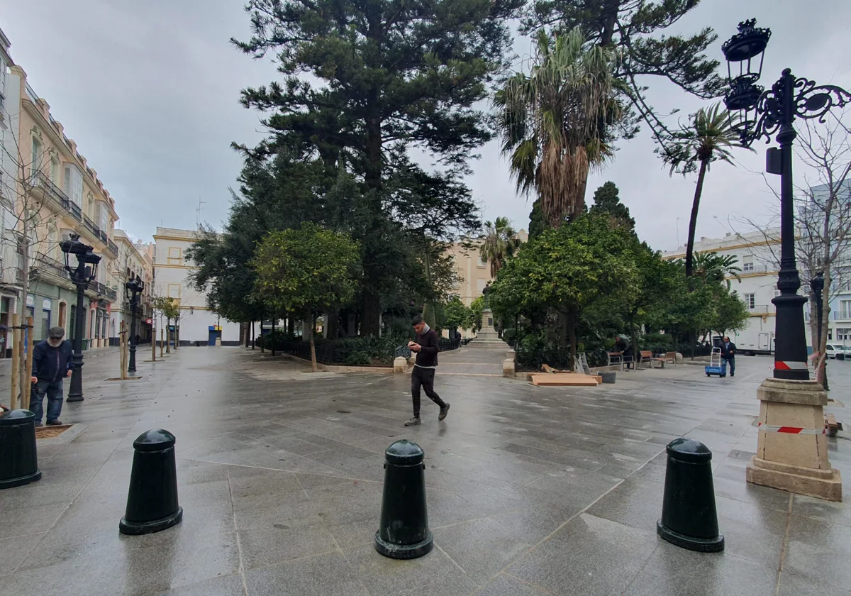 Aspecto actual de la plaza Candelaria tras su transformación en plataforma única.