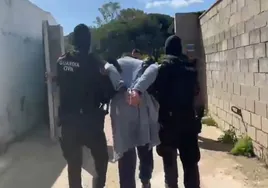 Localizados y detenidos los dos hermanos Guzmán por el ataque a los agentes en el cuartel de Barbate