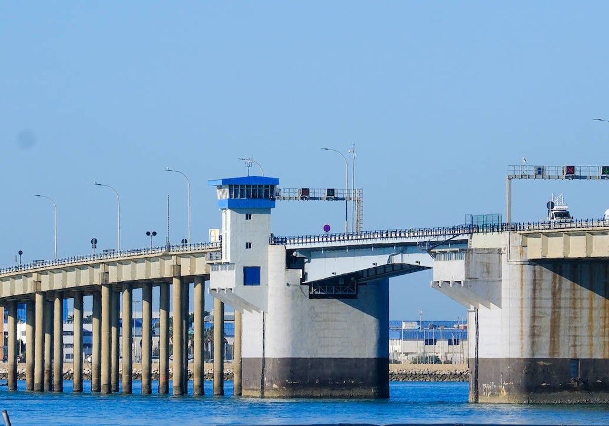 Obras en el Puente Carranza de Cádiz.