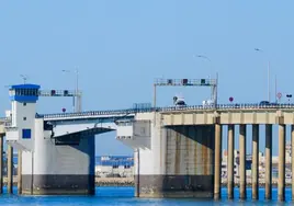 El Gobierno pide lealtad institucional para afrontar las obras del puente Carranza