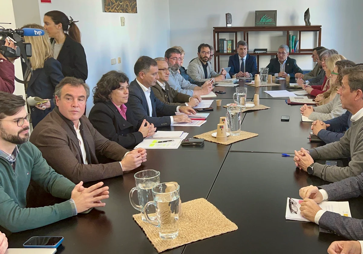 Reunión de alcaldes y alcaldesas del Área de Influencia de Doñana.