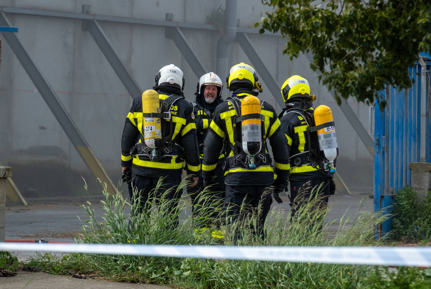 Fotos: Incendio en una nave en el polígono Trocadero de Puerto Real