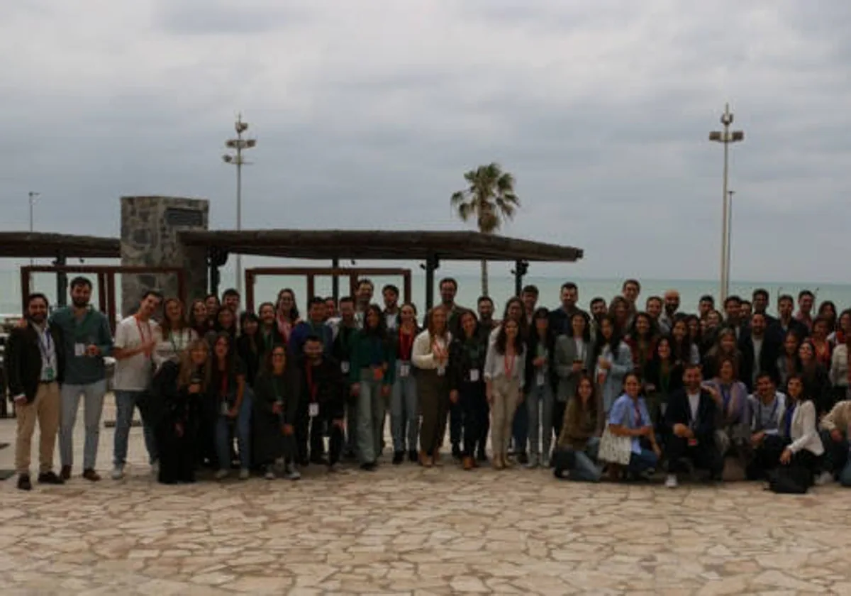 Más de un centenar de oncólogos residentes y expertos de Andalucía se dan cita en Cádiz