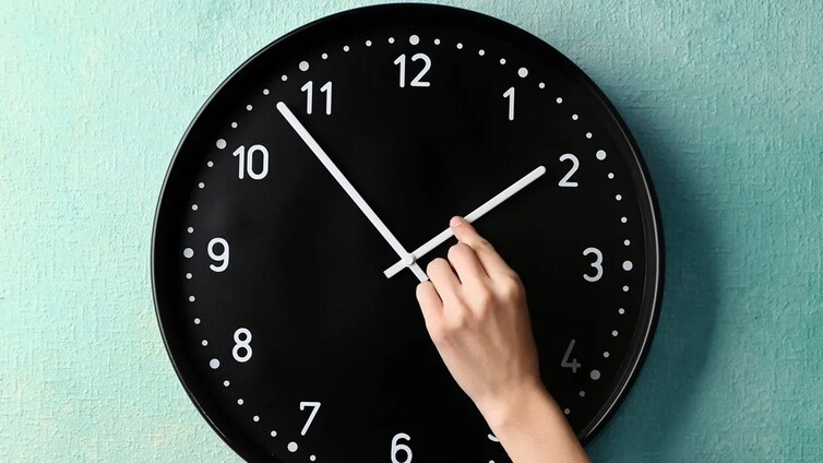 Cambio de hora marzo 2024: ¿Cuándo pasamos al horario de verano? ¿Toca dormir más o dormir menos?