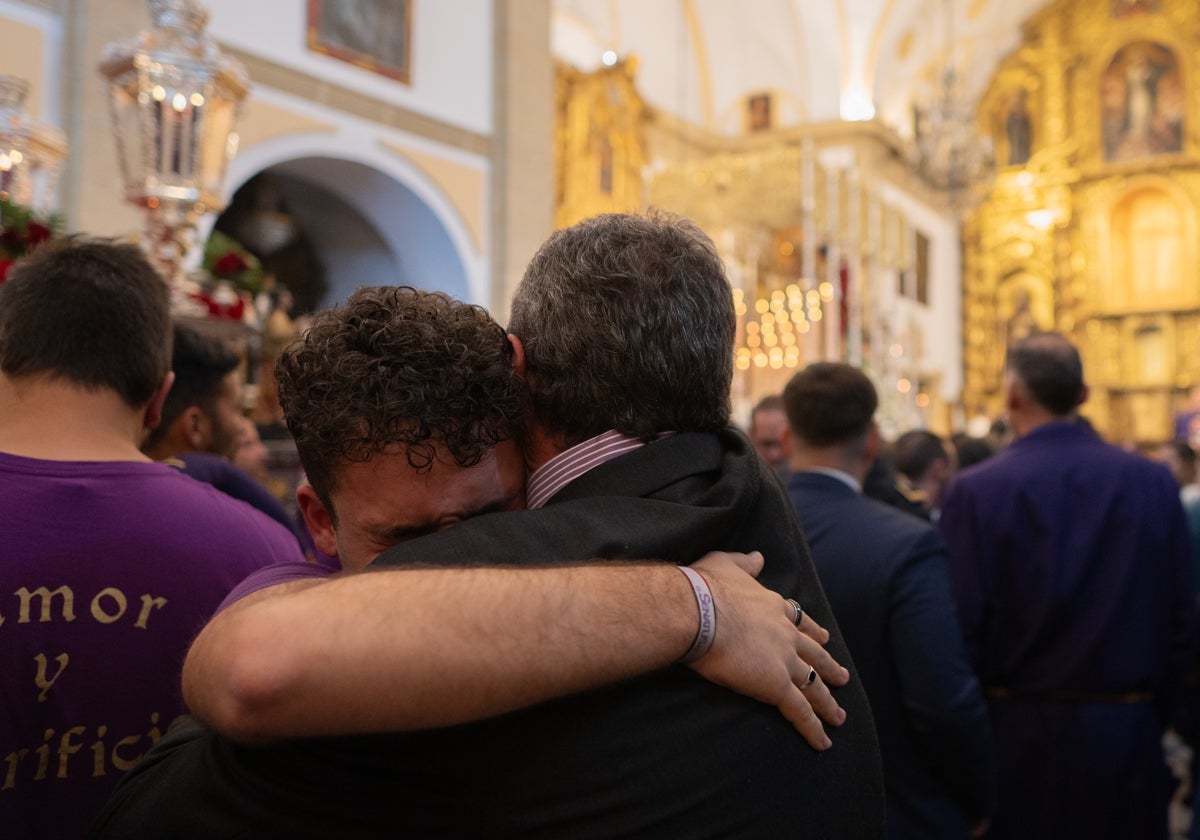 Desilusión tras la suspensión de la salida procesional.