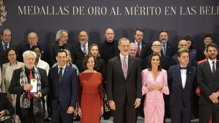 Felipe VI:  «La luz de Cádiz alumbra el camino de nuestros artistas y creadores»