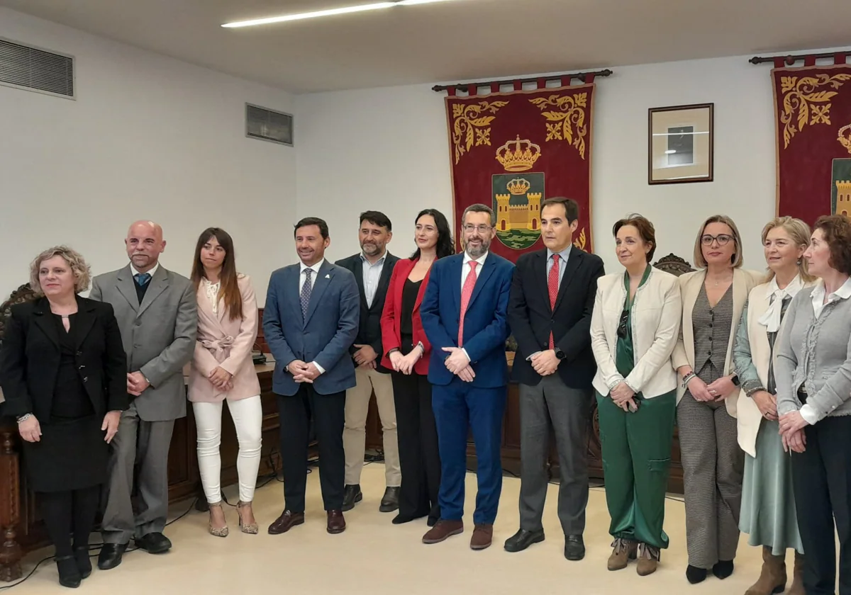 Junta y Ayuntamiento de La Línea firman un protocolo para impulsar la nueva sede judicial en el antiguo Hospital
