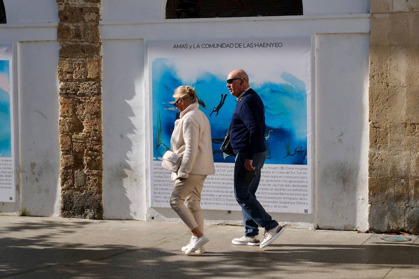 Fotos: La exposición &#039;Mujeres de la Mar&#039; ya se puede contemplar en el Mercado Central de Cádiz