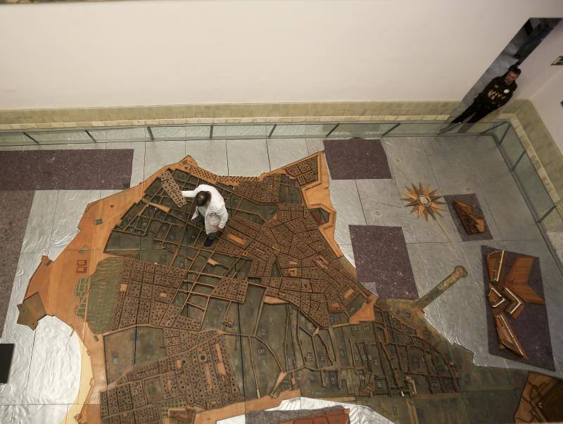 Fotos: Así está siendo la restauración de la Maqueta de Cádiz