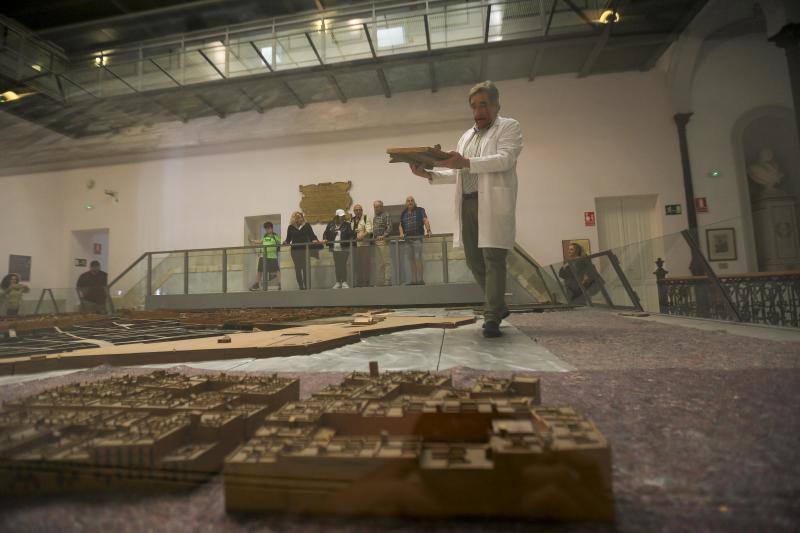 Fotos: Así está siendo la restauración de la Maqueta de Cádiz