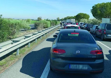 El Ministerio da luz verde al tercer carril de la autopista de Cádiz, pero solo en el tramo sevillano