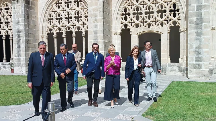El presidente del CGPJ resalta la cualificación de los jueces en Campo de Gibraltar y exige «más medios»