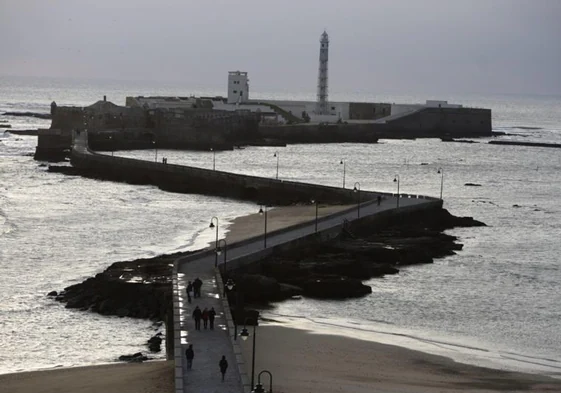 Cádiz quiere recuperar el castillo de San Sebastián para este verano