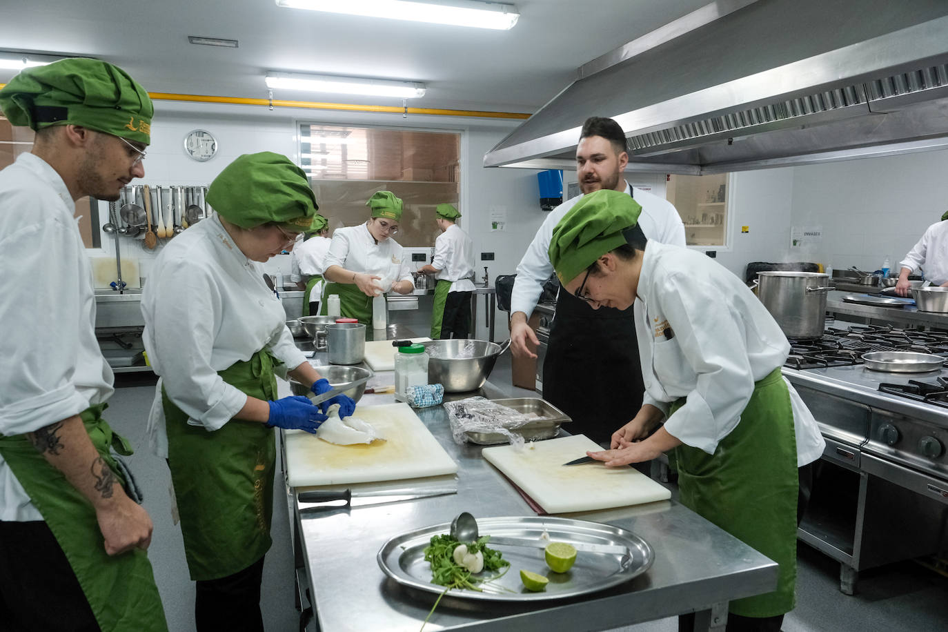 Fotos: La Escuela de Hostelería Fernando Quiñones celebra su 50 aniversario