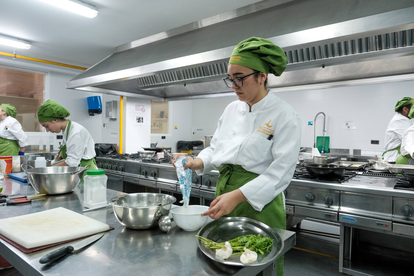 Fotos: La Escuela de Hostelería Fernando Quiñones celebra su 50 aniversario