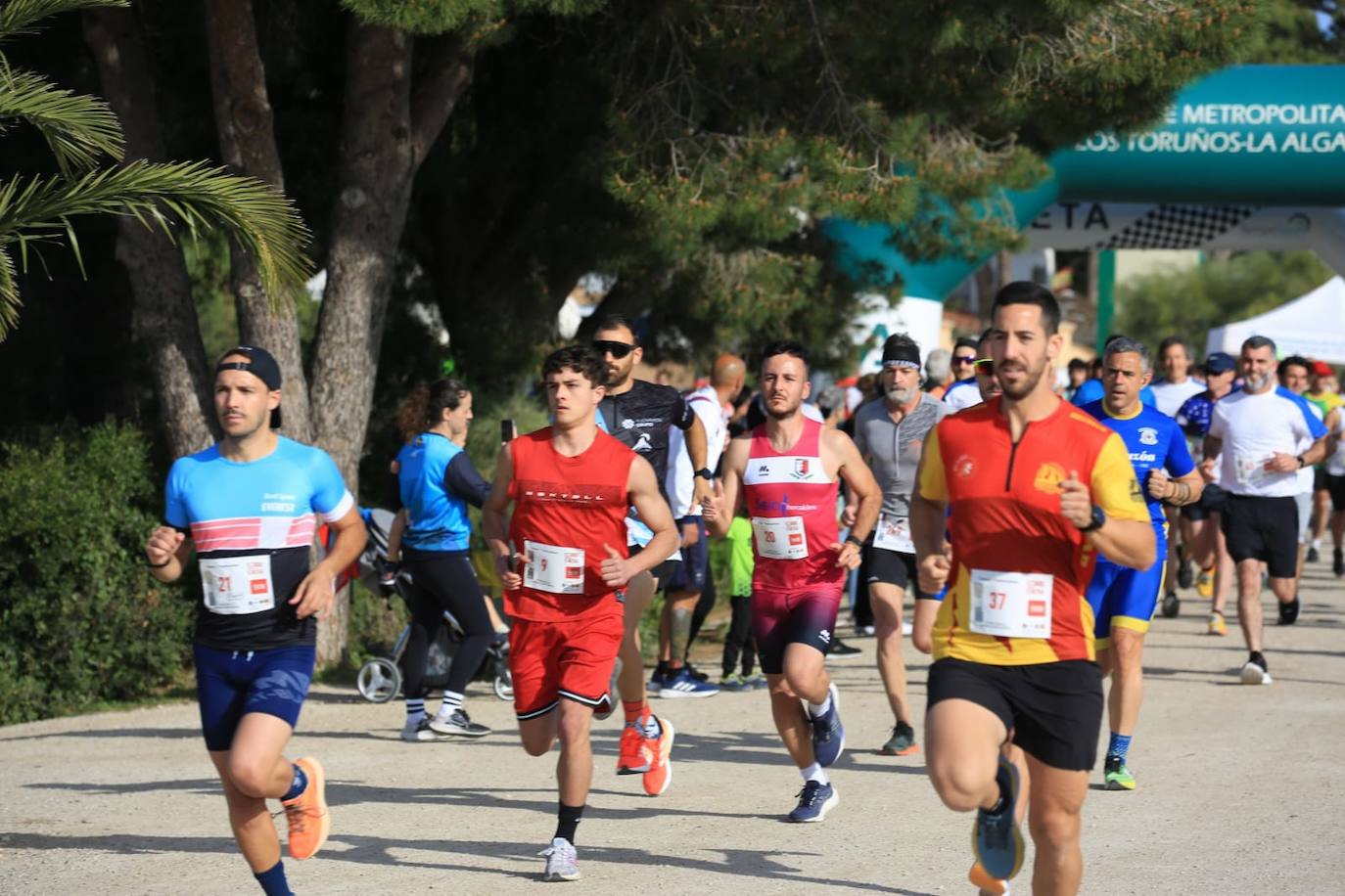 Fotos: Así ha sido la carrera solidaria &#039;Corre por una causa&#039; en El Puerto