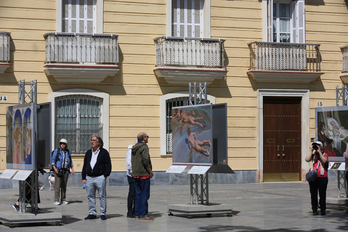 Fotos: Grandes obras del Museo del Prado toman las calles de Cádiz