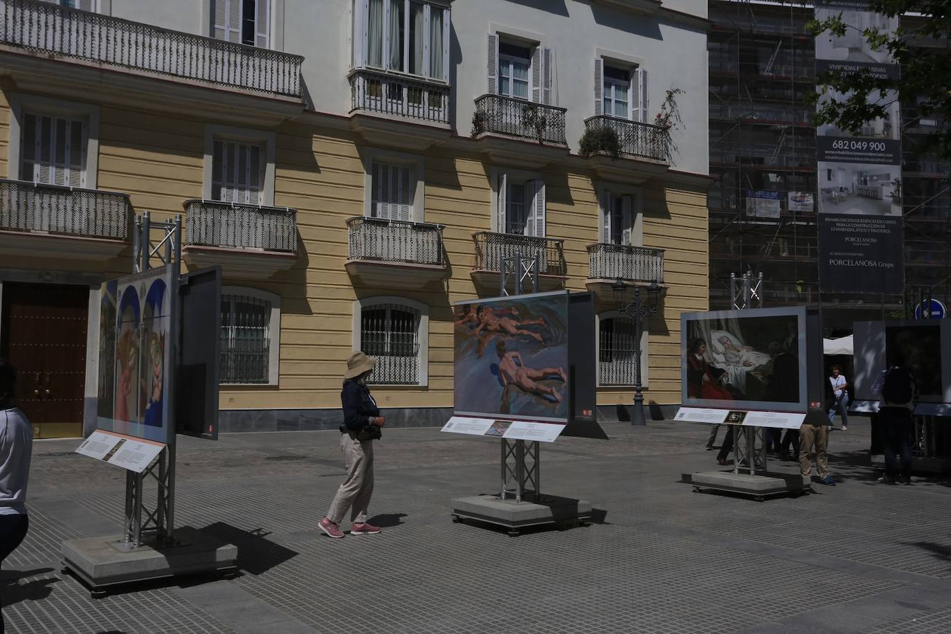 Fotos: Grandes obras del Museo del Prado toman las calles de Cádiz