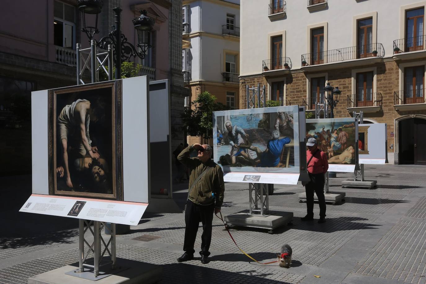 Fotos: Grandes obras del Museo del Prado toman las calles de Cádiz