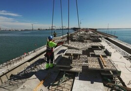 La obra del puente Carranza supera la fase más crítica y se encamina hacia su reapertura a primeros de julio