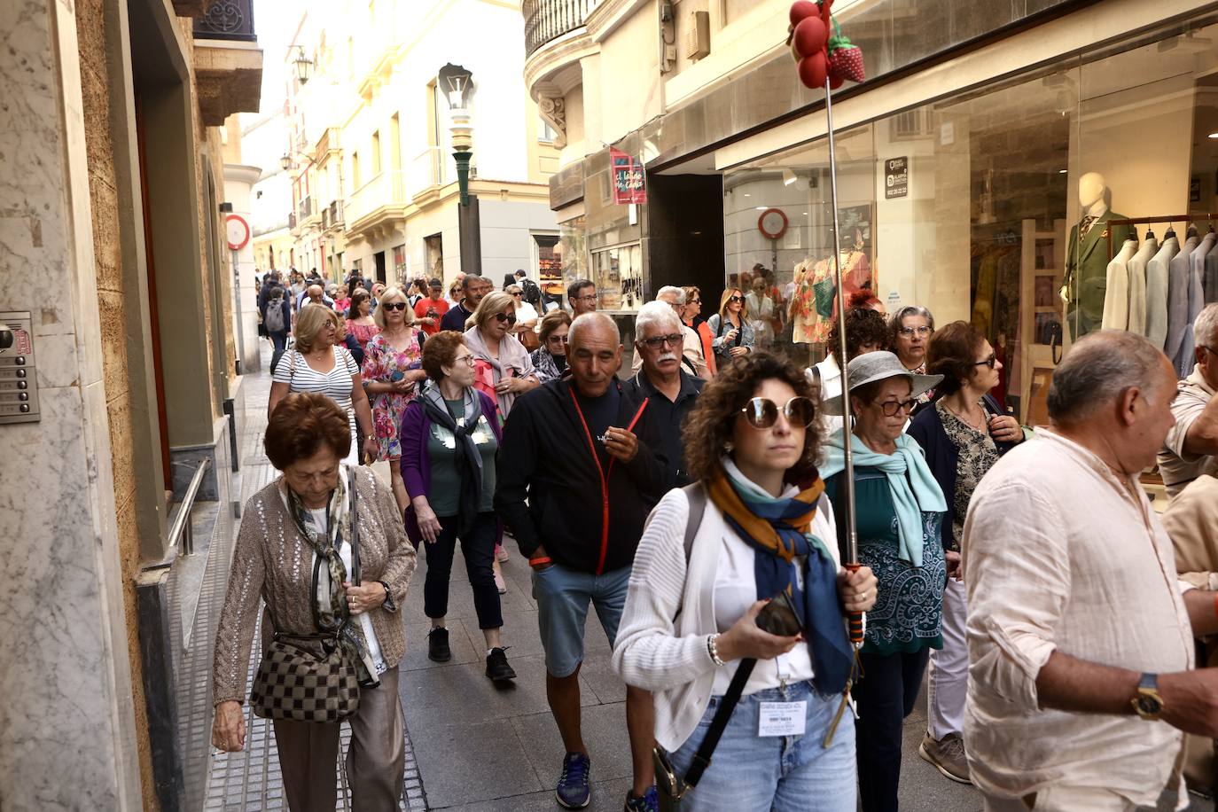 Fotos: Más de 8.000 cruceristas en Cádiz este jueves