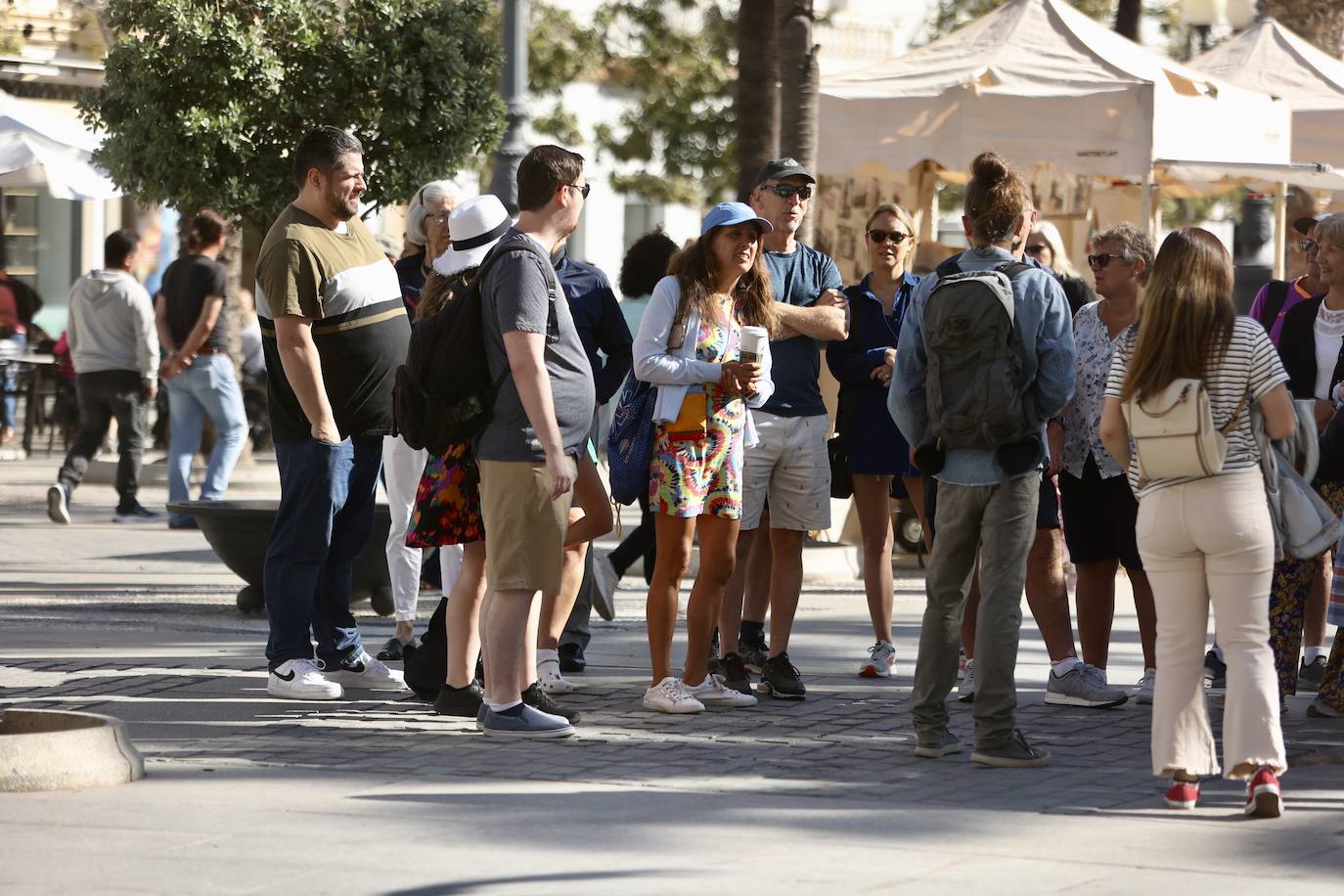 Fotos: Más de 8.000 cruceristas en Cádiz este jueves